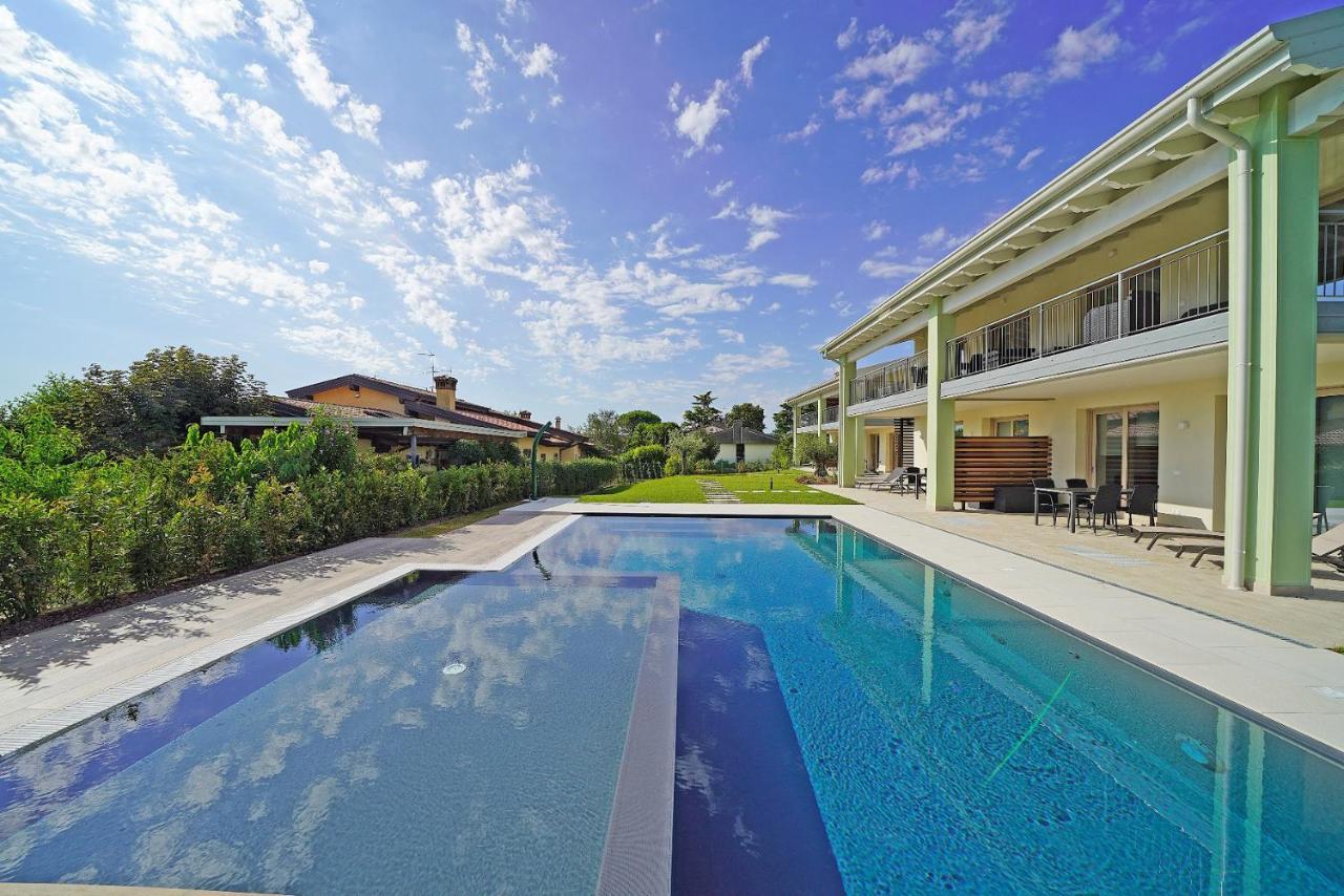 Gardaliva 5 Apartment Manerba del Garda Ngoại thất bức ảnh