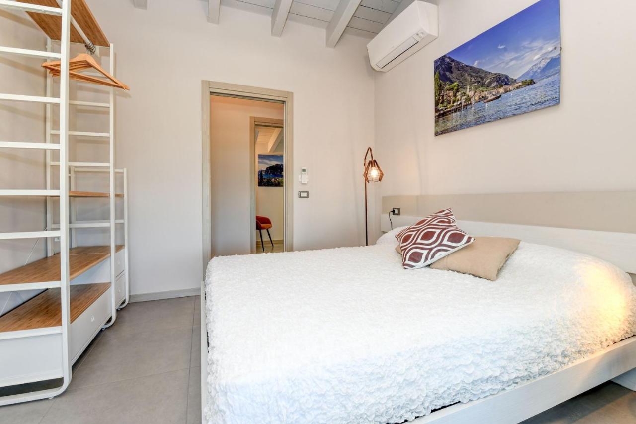 Gardaliva 5 Apartment Manerba del Garda Ngoại thất bức ảnh