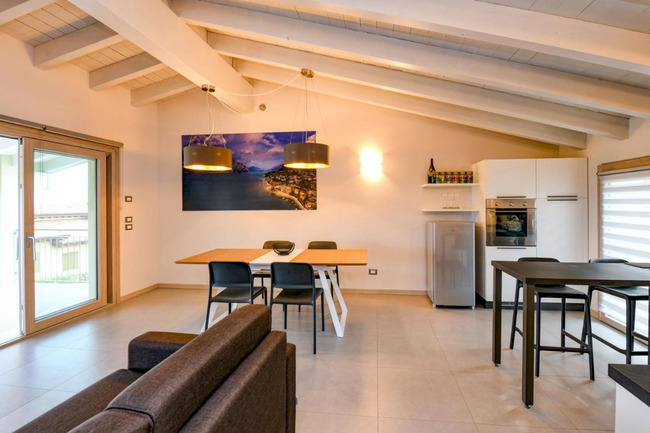 Gardaliva 5 Apartment Manerba del Garda Ngoại thất bức ảnh